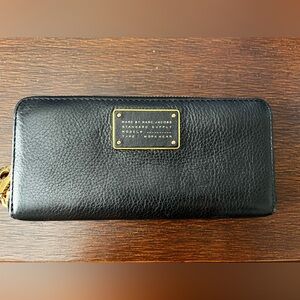 Marc By Marc Jacob’s Black Pebble Leather Wallet - Gently used